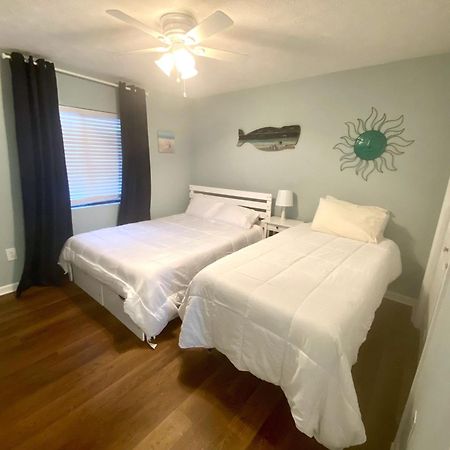 Beautiful Beachfront-Oceanfront First Floor 2Br 2Ba Condo In Cherry Grove, North Myrtle Beach! Renovated With A Fully Equipped Kitchen, 3 Separate Beds, Pool, Private Patio & Steps To The Sand! מראה חיצוני תמונה