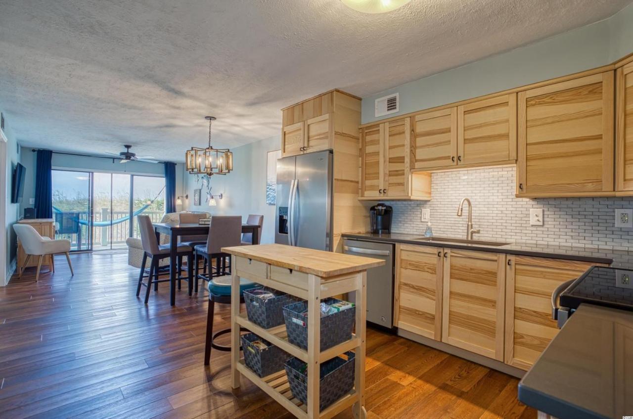 Beautiful Beachfront-Oceanfront First Floor 2Br 2Ba Condo In Cherry Grove, North Myrtle Beach! Renovated With A Fully Equipped Kitchen, 3 Separate Beds, Pool, Private Patio & Steps To The Sand! מראה חיצוני תמונה