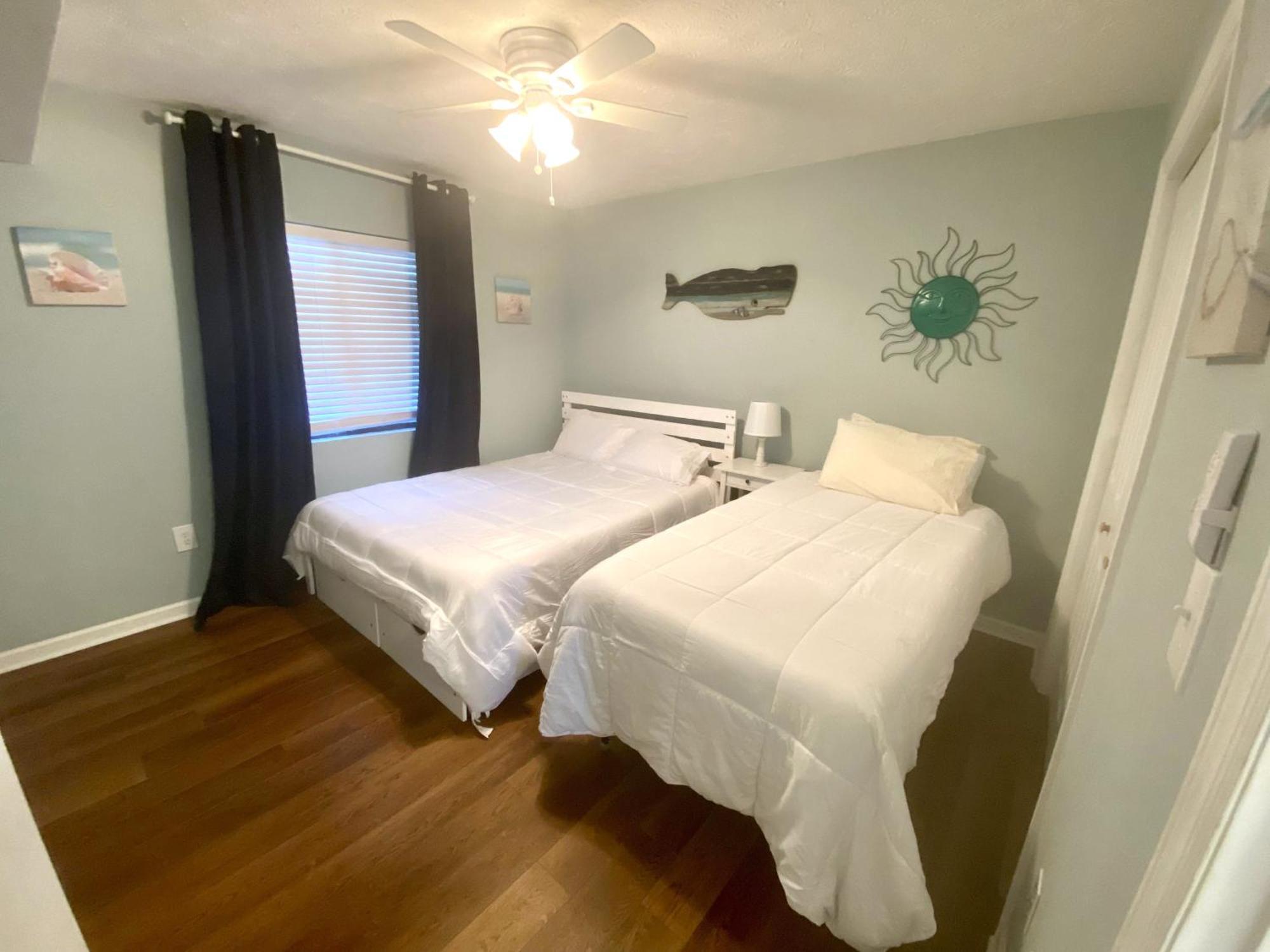 Beautiful Beachfront-Oceanfront First Floor 2Br 2Ba Condo In Cherry Grove, North Myrtle Beach! Renovated With A Fully Equipped Kitchen, 3 Separate Beds, Pool, Private Patio & Steps To The Sand! מראה חיצוני תמונה